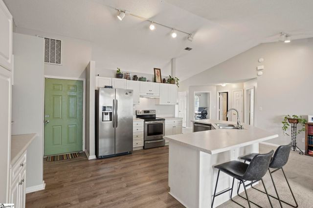 1 Appalachian Lane, Mauldin, SC 29662