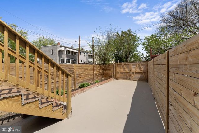 5123 8TH ST NW, Washington, DC 20011