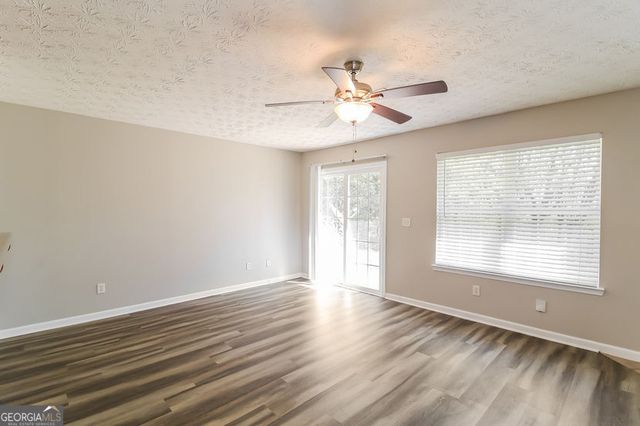 945 Magnolia Gardens Walk, Mcdonough, GA 30253