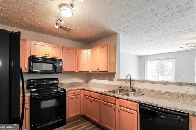 945 Magnolia Gardens Walk, Mcdonough, GA 30253