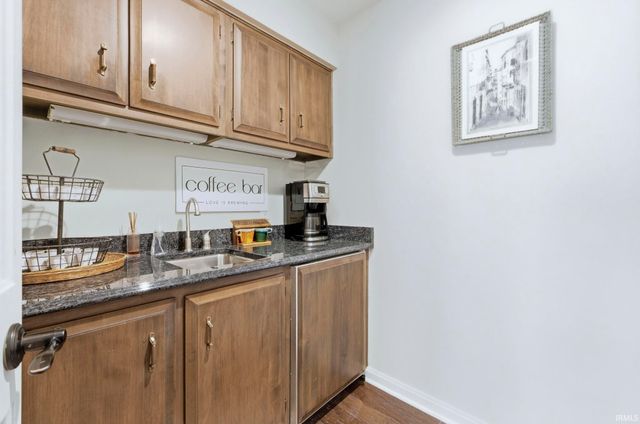 2112 Autumn Run, Fort Wayne, IN 46845