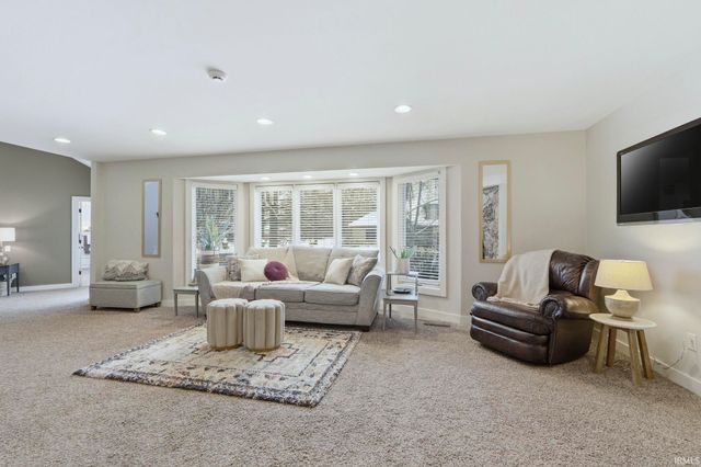 2112 Autumn Run, Fort Wayne, IN 46845