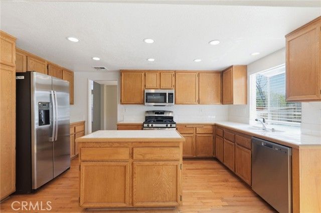 3152 Hampton, Palmdale, CA 93551