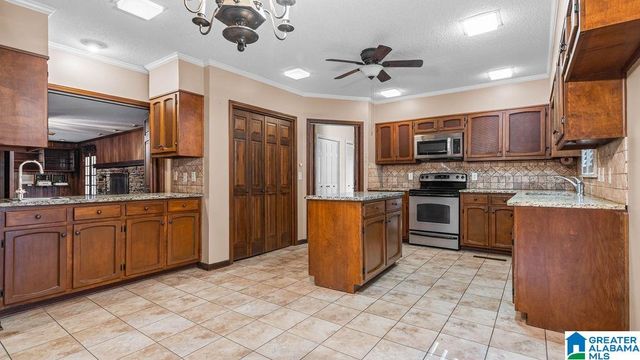 1306 LAY DAM ROAD, Clanton, AL 35045