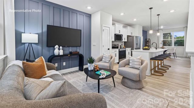 5112 S Tryon Street, Charlotte, NC 28217