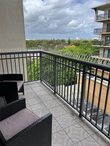 3590 Coral Way 704, Miami, FL 33145