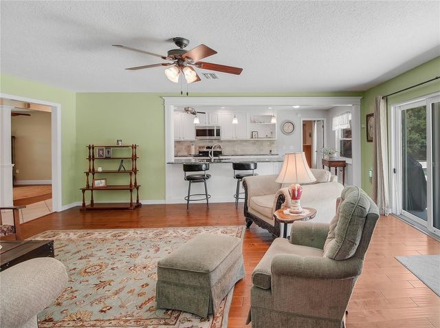 17373 SE 130TH AVENUE, Weirsdale, FL 32195