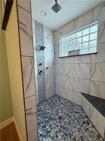 2 W Street, Lake Lotawana, MO 64086