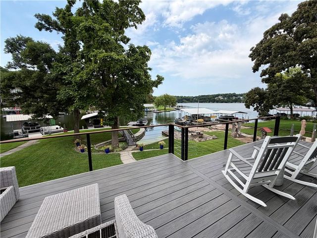 2 W Street, Lake Lotawana, MO 64086