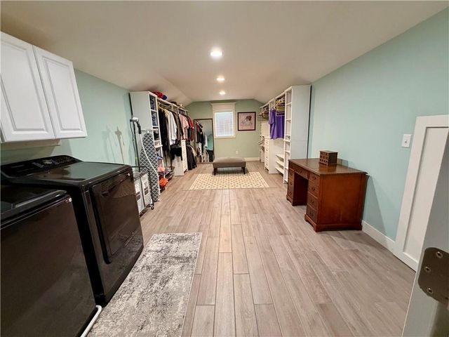 2 W Street, Lake Lotawana, MO 64086