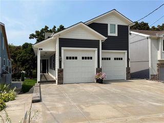 2 W Street, Lake Lotawana, MO 64086