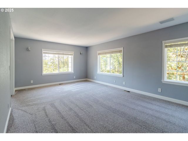 416 ELMAR Dr, Winchester, OR 97495