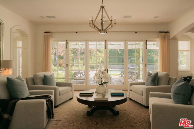 1420 Moraga Drive, Los Angeles, CA 90049