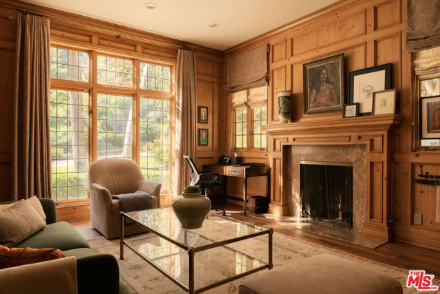 1420 Moraga Drive, Los Angeles, CA 90049