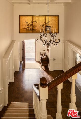 1420 Moraga Drive, Los Angeles, CA 90049