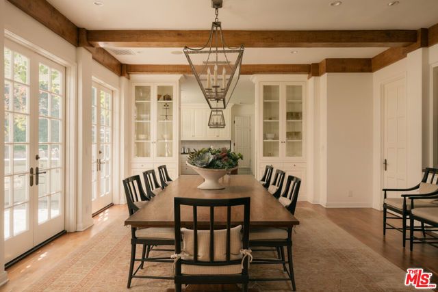 1420 Moraga Drive, Los Angeles, CA 90049