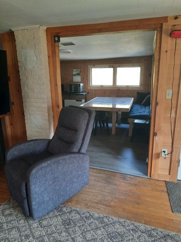 1463 Main Street, Pittsburg, NH 03592