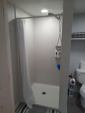 1463 Main Street, Pittsburg, NH 03592