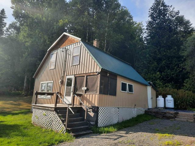 1463 Main Street, Pittsburg, NH 03592