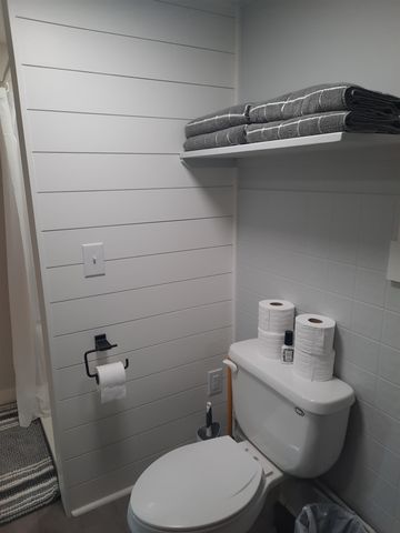 1463 Main Street, Pittsburg, NH 03592