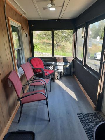 1463 Main Street, Pittsburg, NH 03592