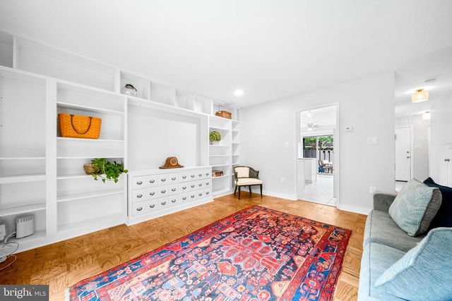 1386 NORTHGATE SQ, Reston, VA 20190