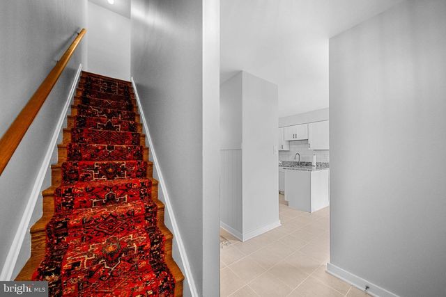 1386 NORTHGATE SQ, Reston, VA 20190