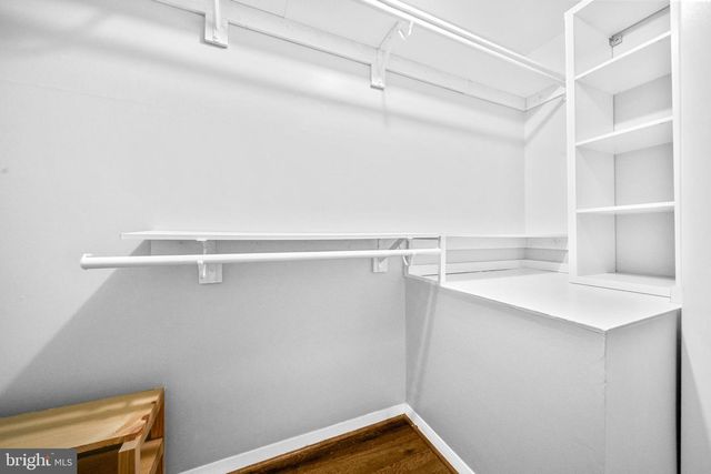 1386 NORTHGATE SQ, Reston, VA 20190