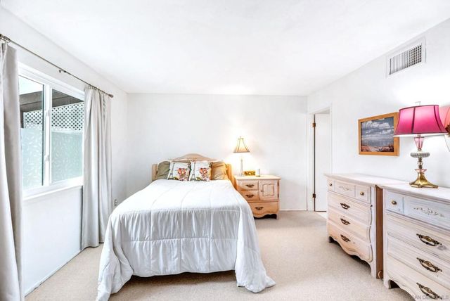 16555 Caminito Vecinos 39, San Diego, CA 92128