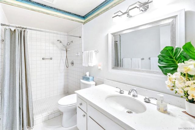 16555 Caminito Vecinos 39, San Diego, CA 92128