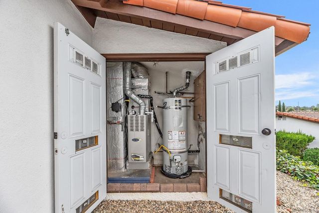 16555 Caminito Vecinos 39, San Diego, CA 92128