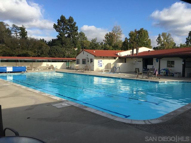 16555 Caminito Vecinos 39, San Diego, CA 92128