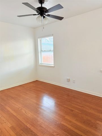 3708 Van Ness Lane, Dallas, TX 75220