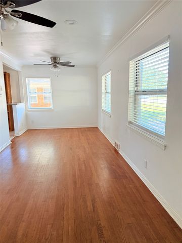 3708 Van Ness Lane, Dallas, TX 75220