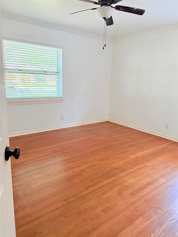 3708 Van Ness Lane, Dallas, TX 75220