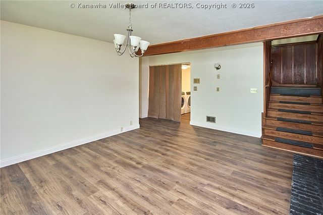 805 Basil Road, Charleston, WV 25314