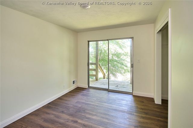 805 Basil Road, Charleston, WV 25314