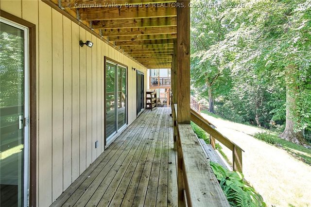 805 Basil Road, Charleston, WV 25314