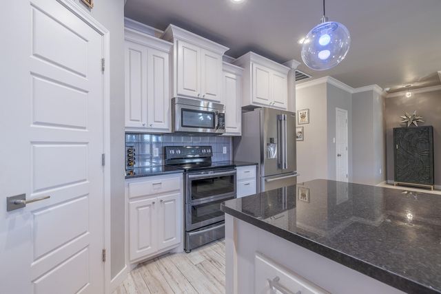 2109 101st Street, Lubbock, TX 79423