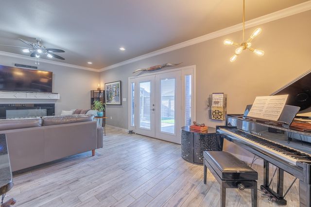 2109 101st Street, Lubbock, TX 79423