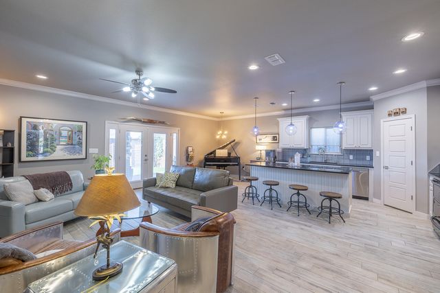 2109 101st Street, Lubbock, TX 79423