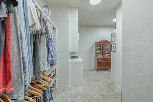 2109 101st Street, Lubbock, TX 79423