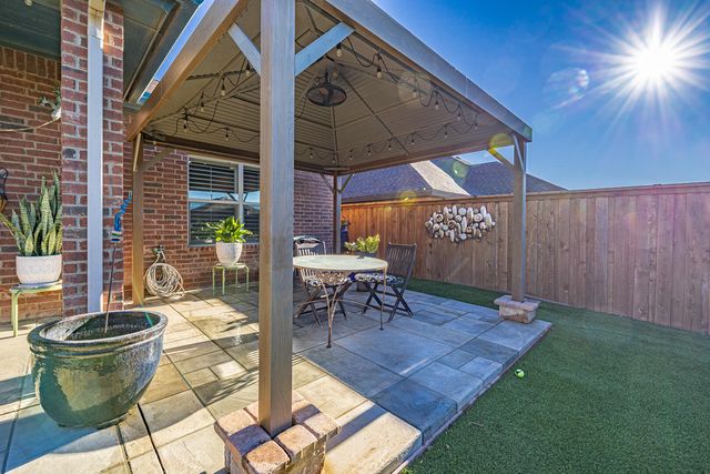 2109 101st Street, Lubbock, TX 79423