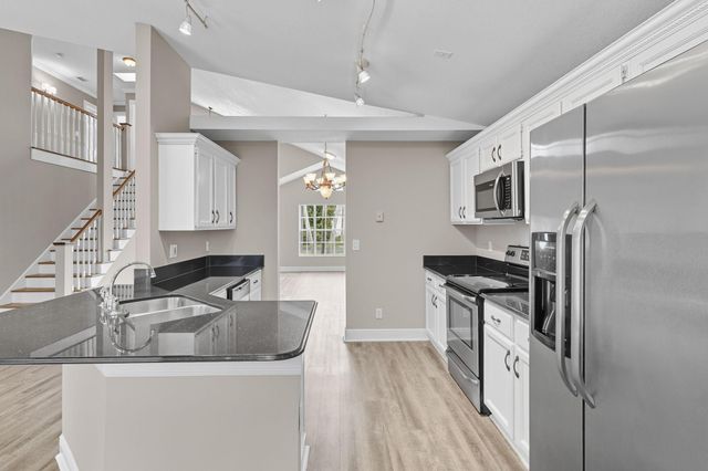 2006 Cross Breeze Dr, Wellington, FL 33414