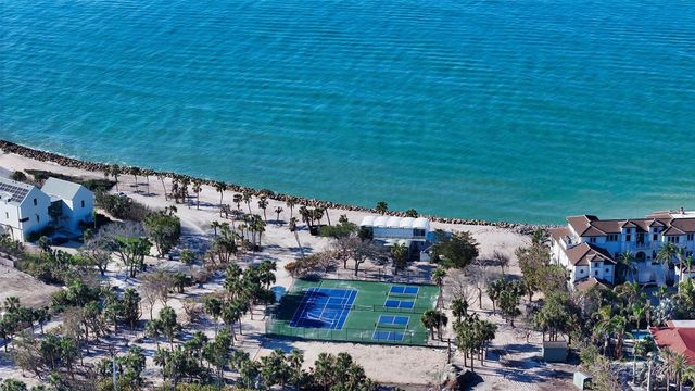 7340 PINE NEEDLE ROAD, Sarasota, FL 34242