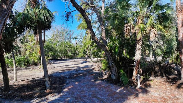 7340 PINE NEEDLE ROAD, Sarasota, FL 34242
