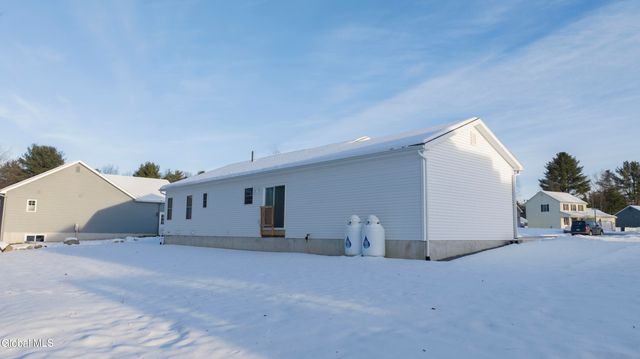 18 Wiley Way, Corinth, NY 12822