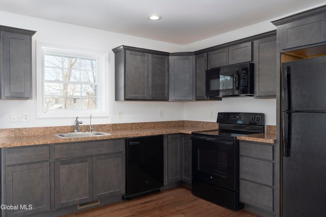 18 Wiley Way, Corinth, NY 12822