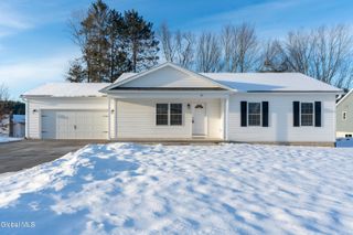 18 Wiley Way, Corinth, NY 12822