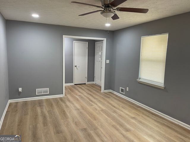 235 Deerfield Drive, Jonesboro, GA 30238